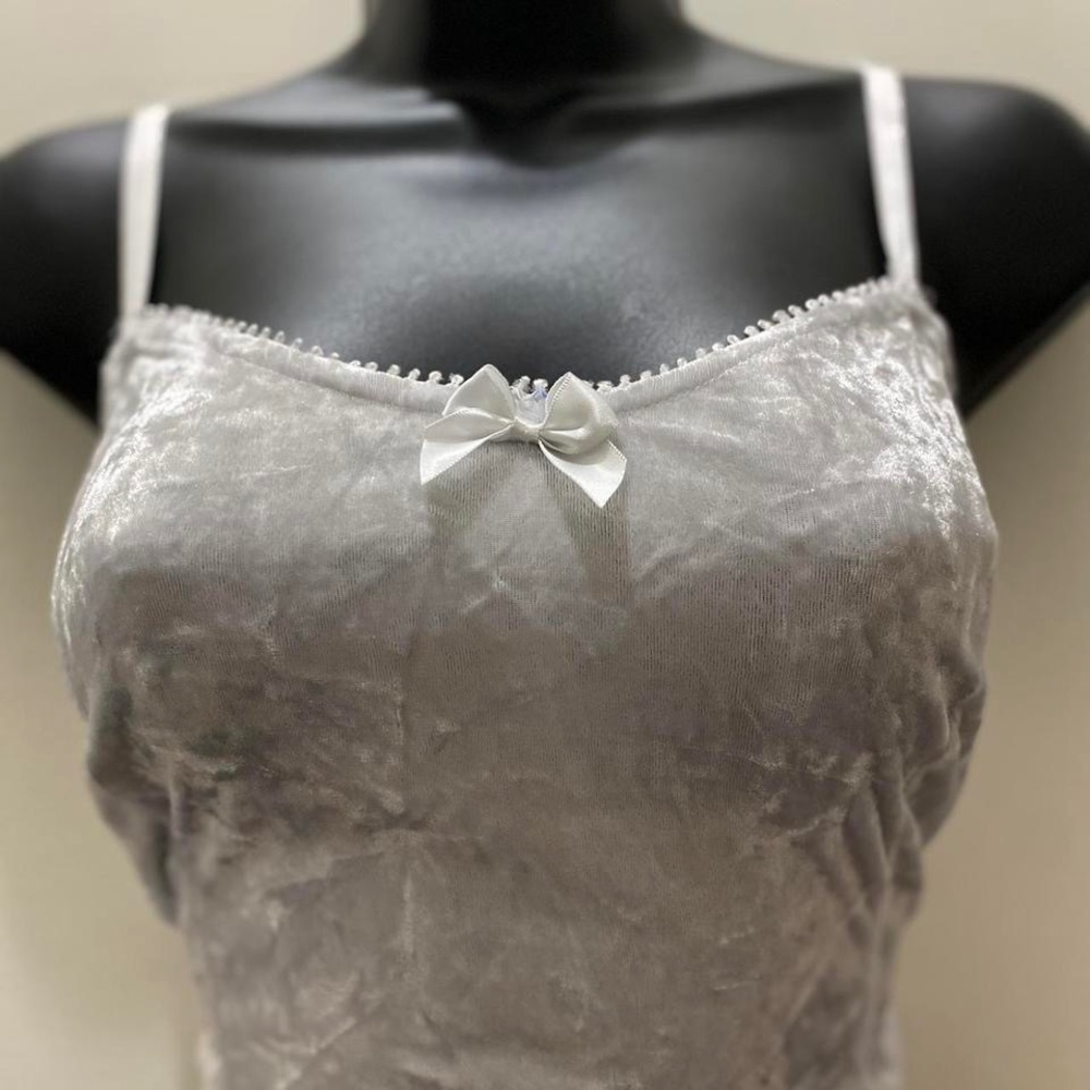 white tank top, size m!